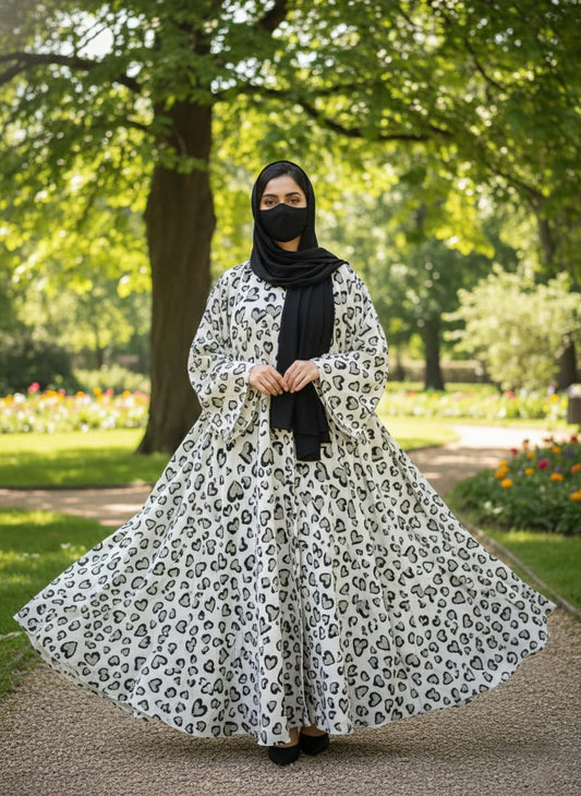 Heart Print Flared Abaya